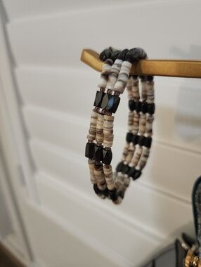 Handcrafted Black and Cream Agate And Magnet Layered Bracelet